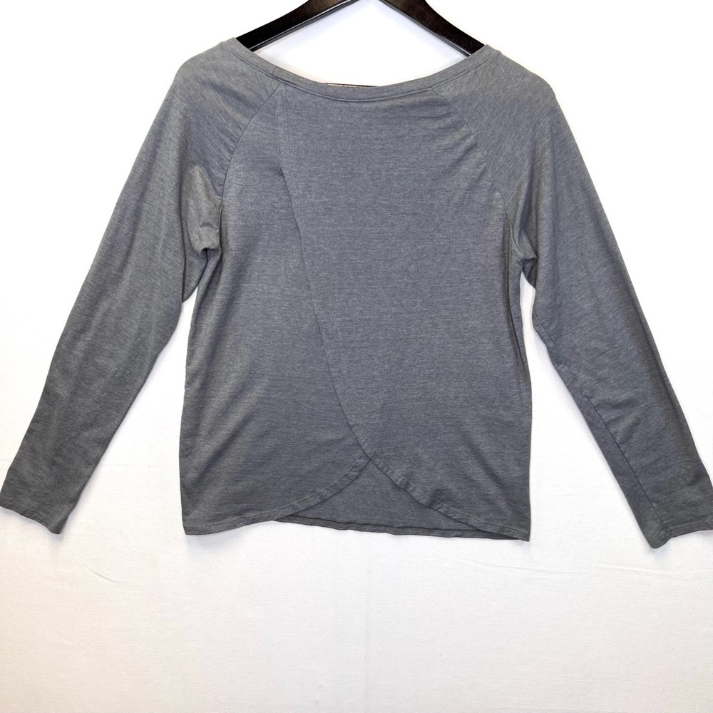 Adidas University of Kansas Jayhawks split back long sleeve T shirt women’s sz L - Picture 6 of 7